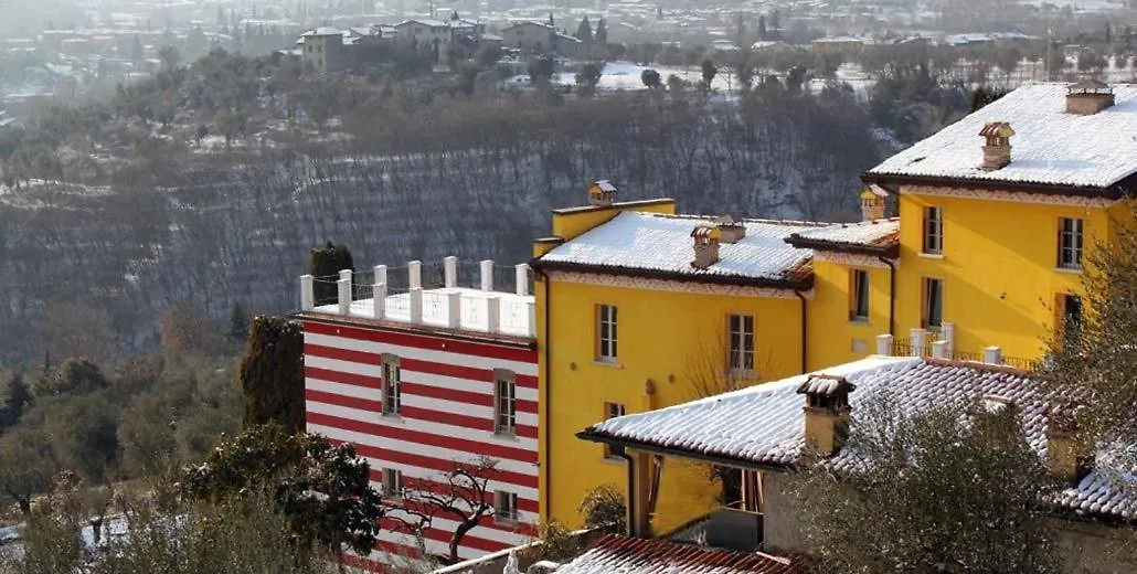 Agriturismo Villa Bissiniga Saló Bauernhof