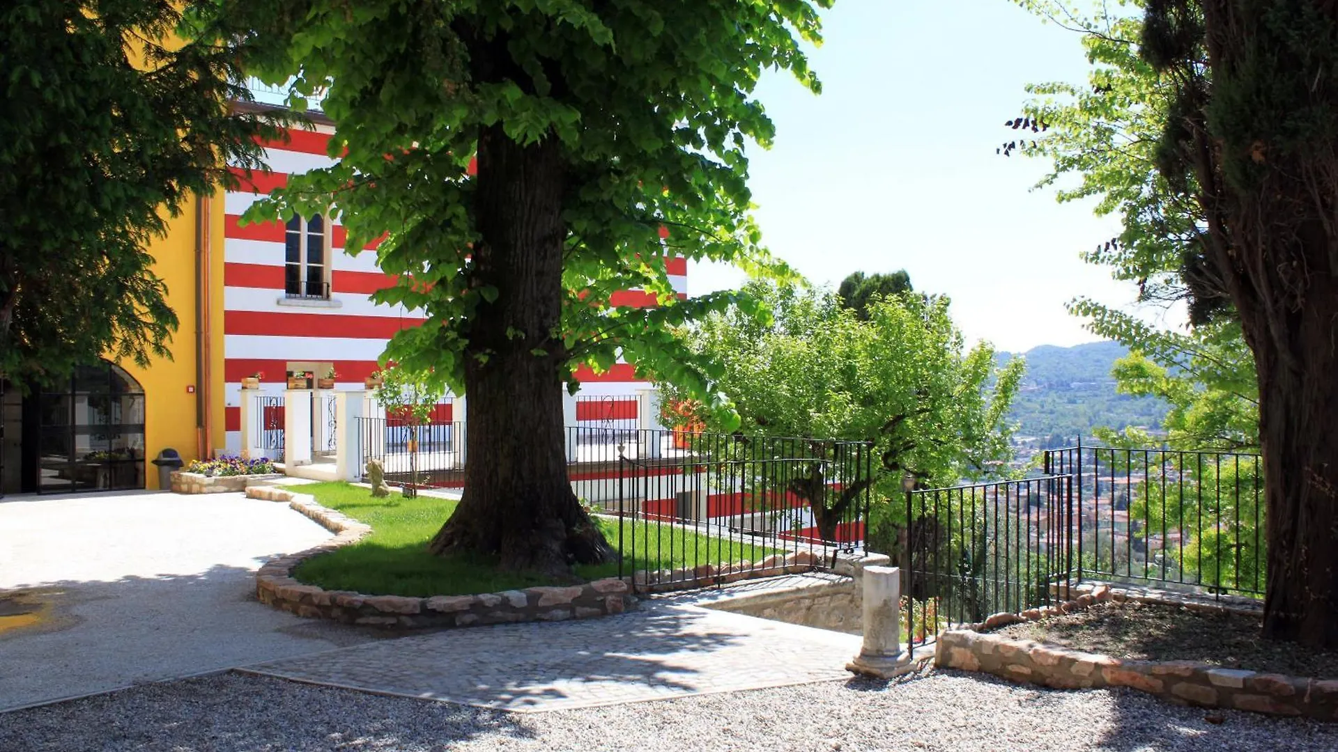 Agriturismo Villa Bissiniga Saló Italien
